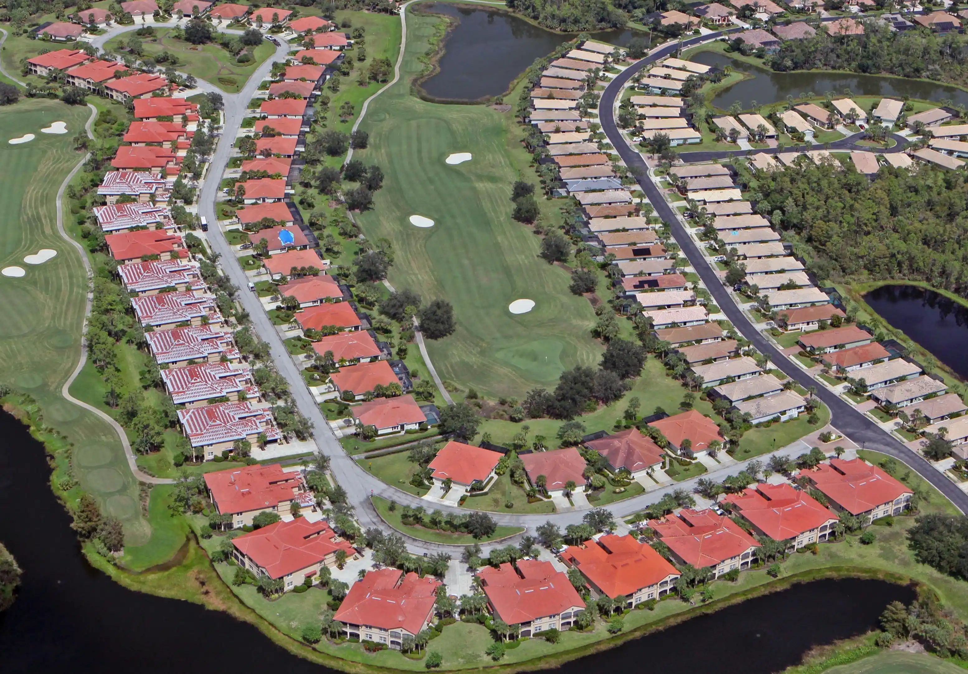 Fort Myers condo roofer