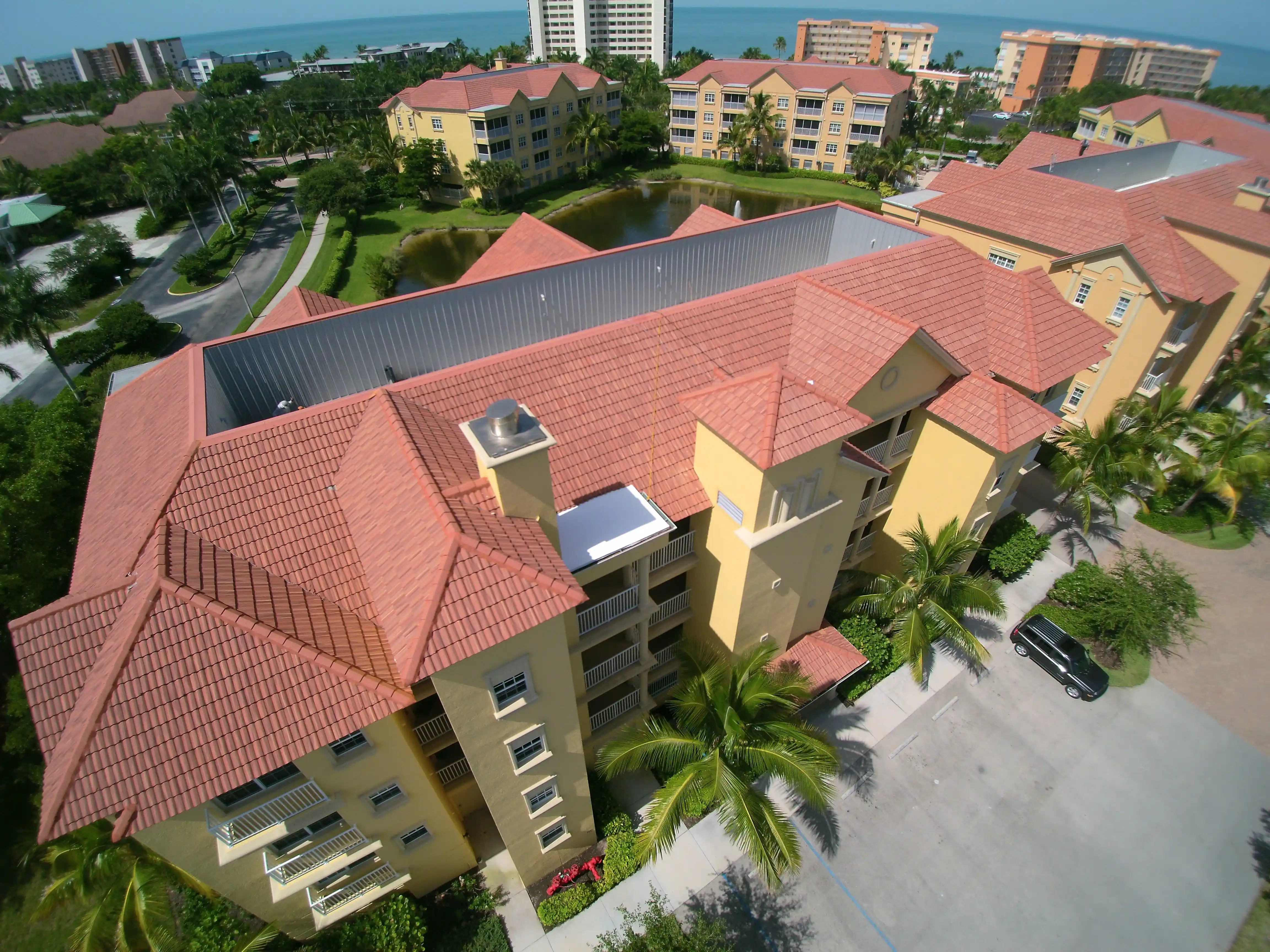 condo roof replacement florida